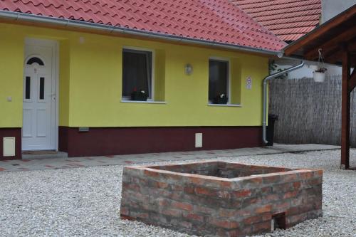 Csongrádi Vendégváró Apartmanok Szarka Ház — Csongrad — photo 4