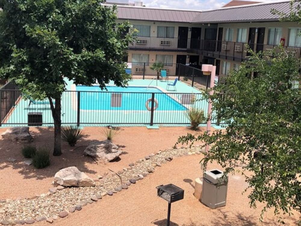 Howard Johnson by Wyndham Odessa TX - photo 27