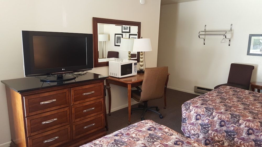 Amber Inn Motel - photo 7
