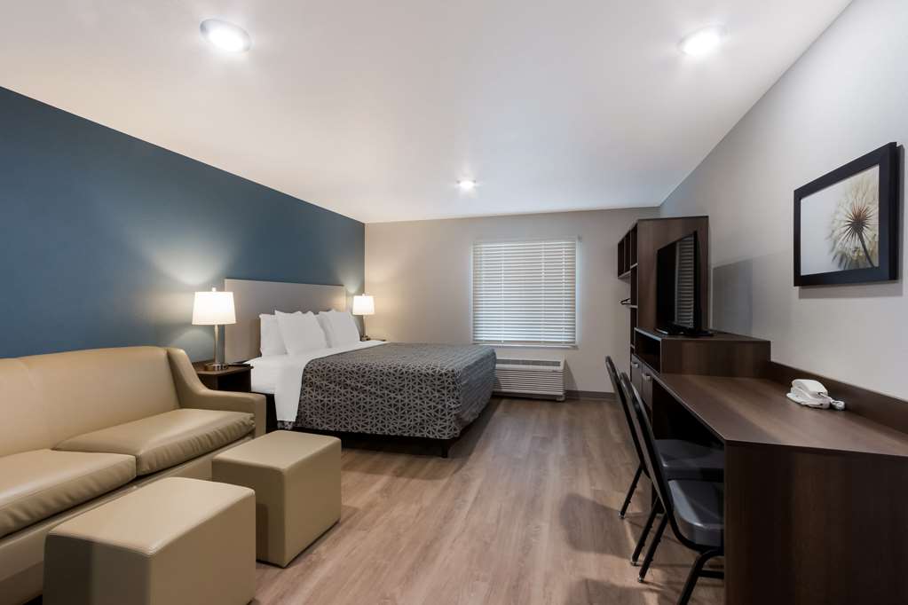 Woodspring Suites Chandler Airport - photo 27