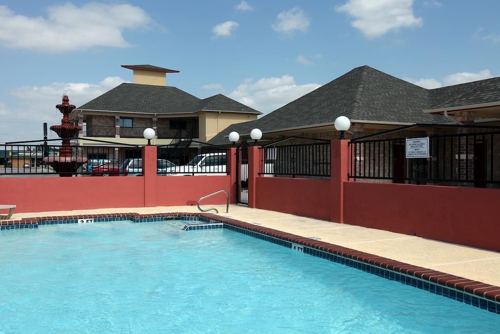 Guest Inn San Benito Harlingen - photo 18
