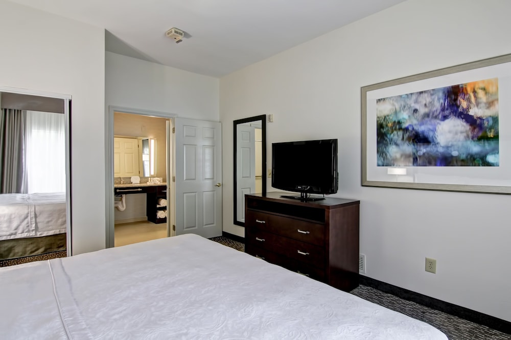 Homewood Suites by Hilton Newark Cranford - photo 8