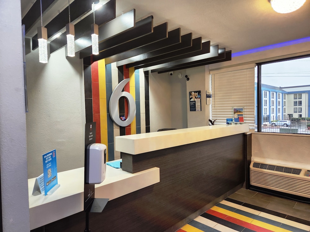 Motel 6 Little Rock North - photo 3