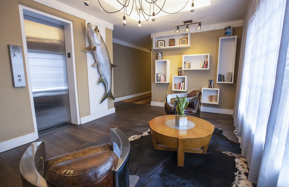 Lincoln Arms Suites - photo 4