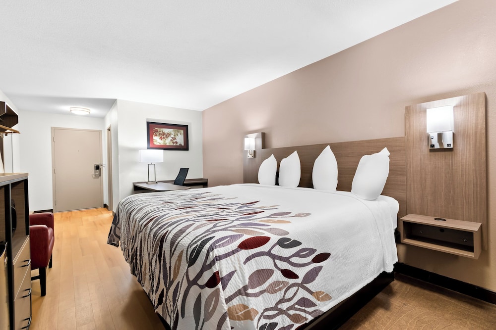 Red Roof Inn Harrisburg North - photo 21