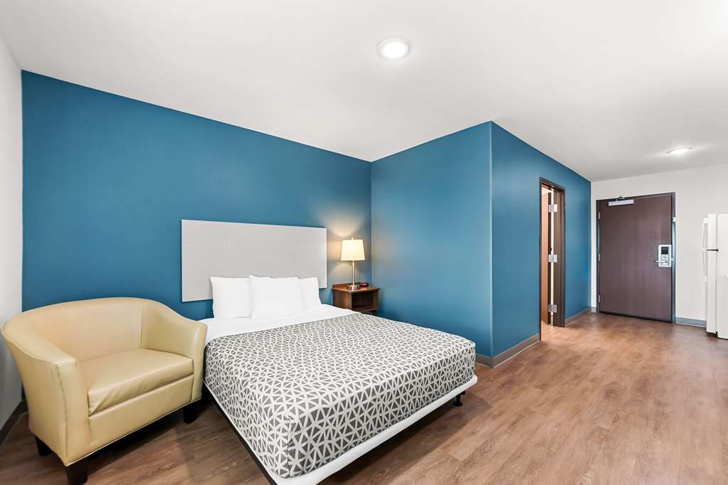 WoodSpring Suites Hudson Port Richey - photo 13