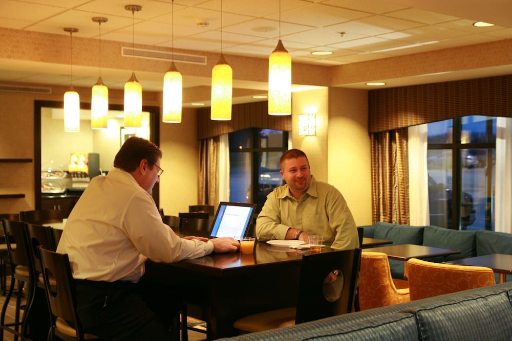 Hampton Inn Topeka - photo 2