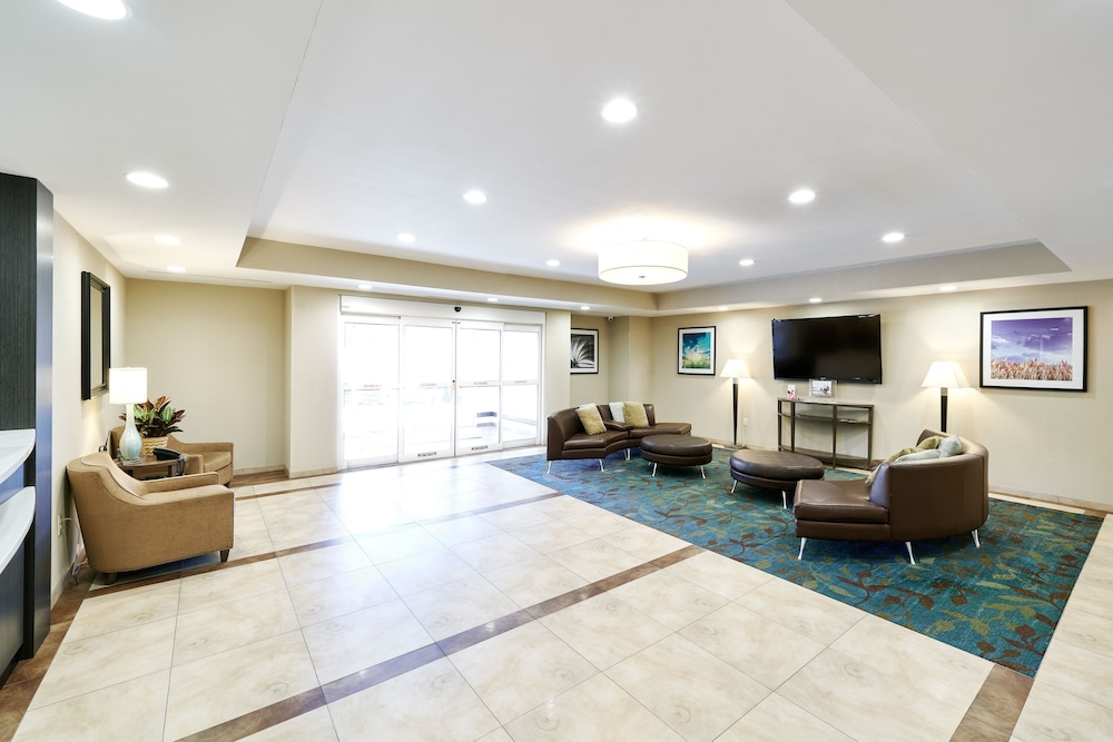 Candlewood Suites Midland SW an IHG Hotel - photo 3