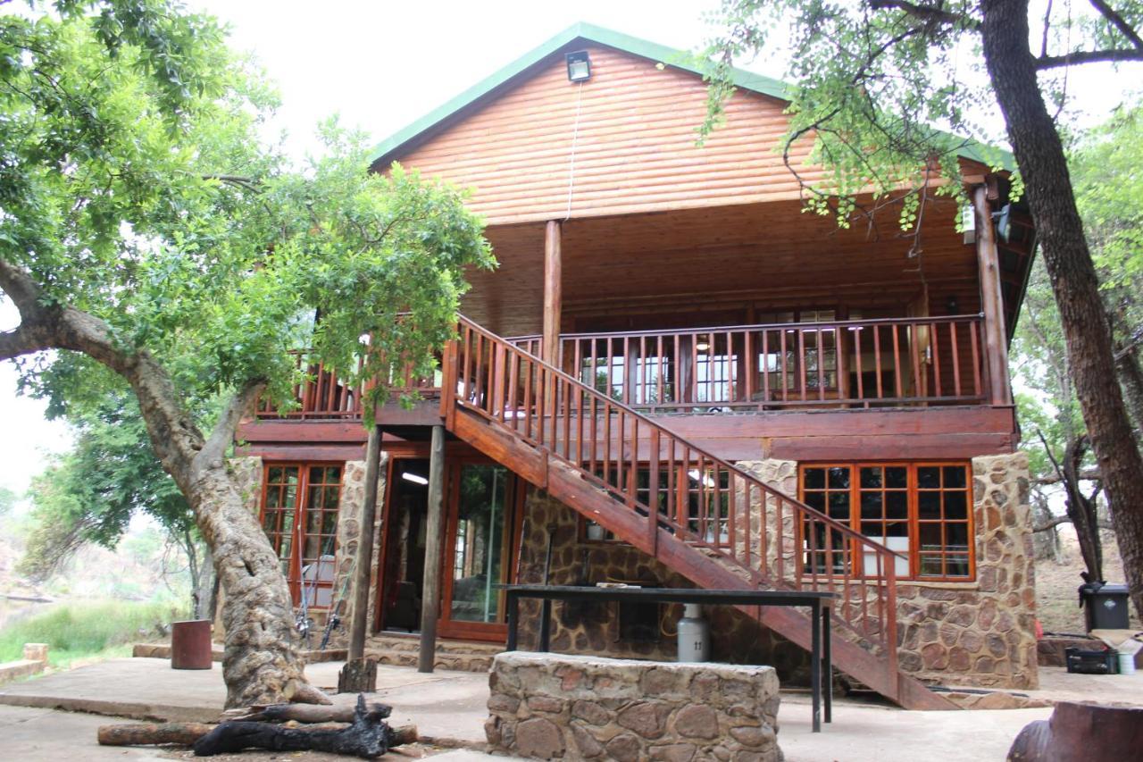 Wilgeboomsdrift Safaris — 4-Star Luxury Hotel in Modimolle, South Africa