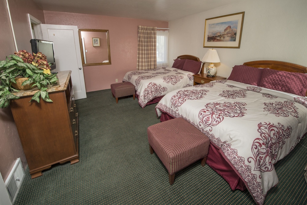 Rainbow Lodge and Inn - photo 4