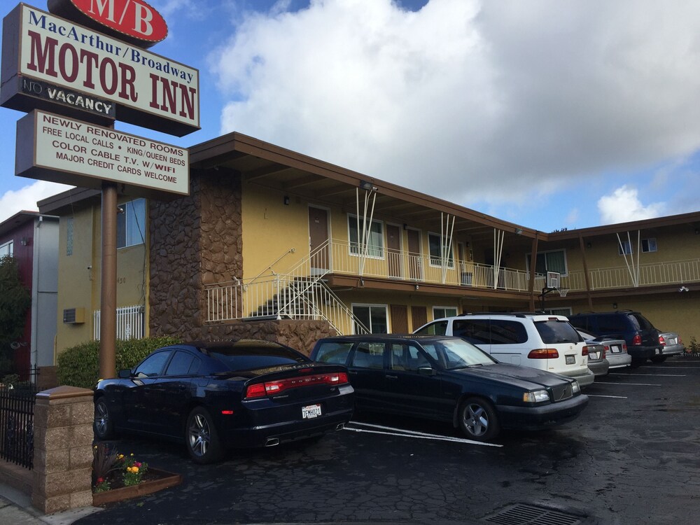 M B Motor Inn in Oakland, United States