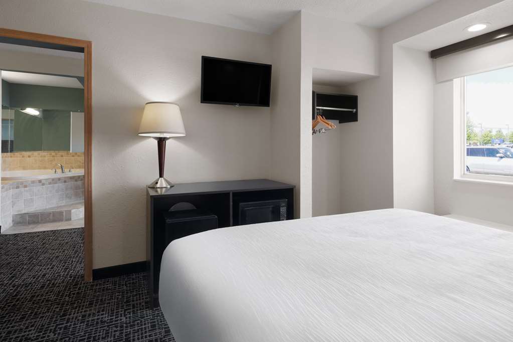 Baymont by Wyndham Boardman - photo 19