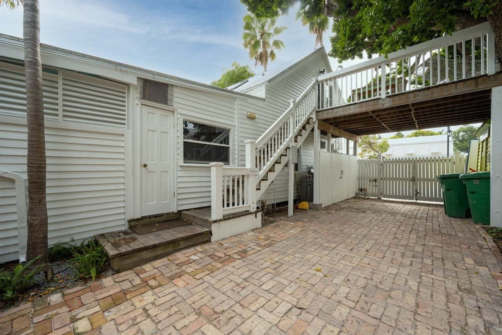 Southern Palms - photo 25