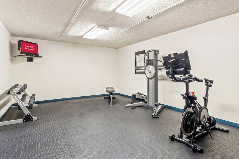 Red Roof Inn Ridgecrest - photo 37