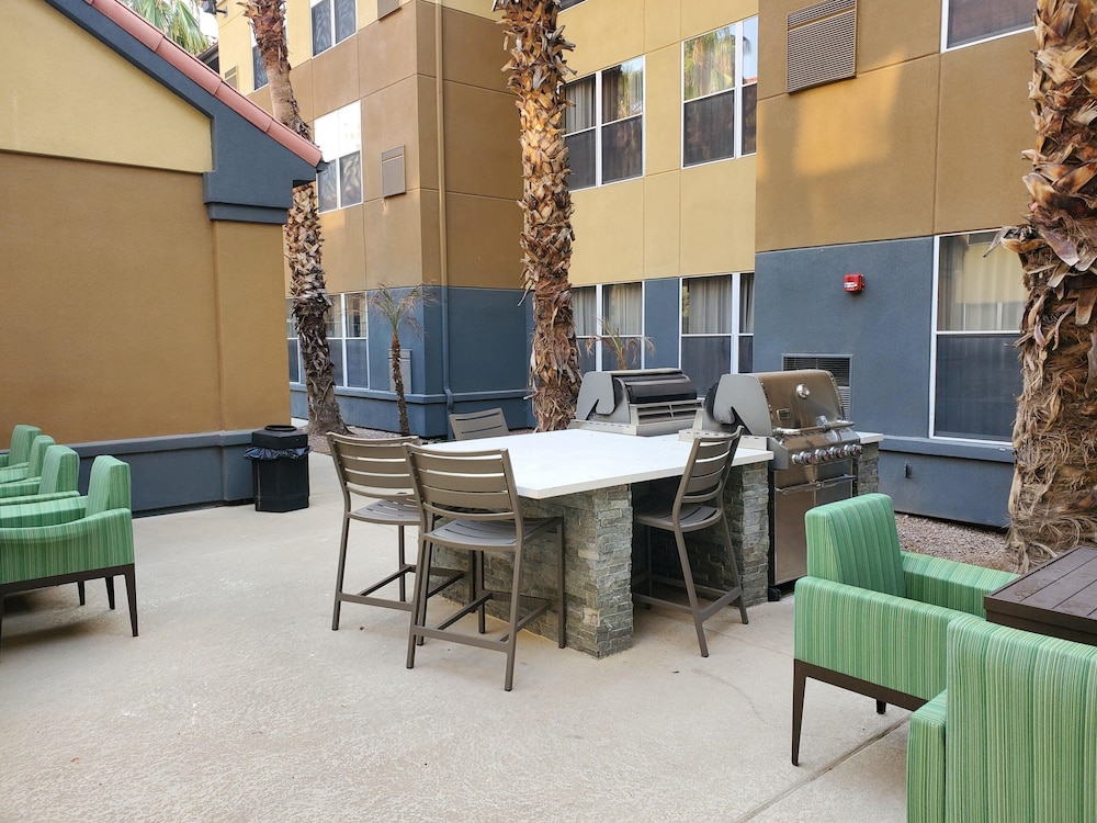 Homewood Suites by Hilton Phoenix Chandler - photo 35