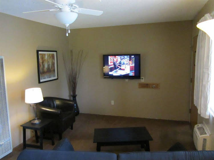 Pine Woods Resort - photo 15