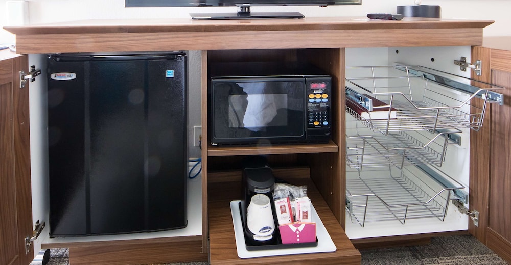 Hampton Inn Lakeland - photo 13