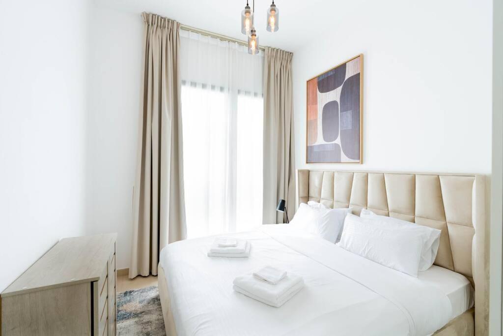 Nice 1Bedroom UNA Townsquare — 4-Star Luxury Hotel in Dubai, United Arab Emirates