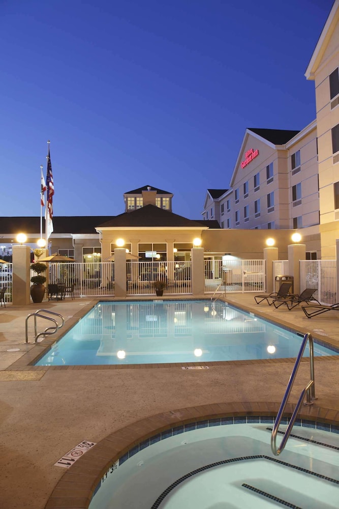 Hilton Garden Inn Clovis - photo 14