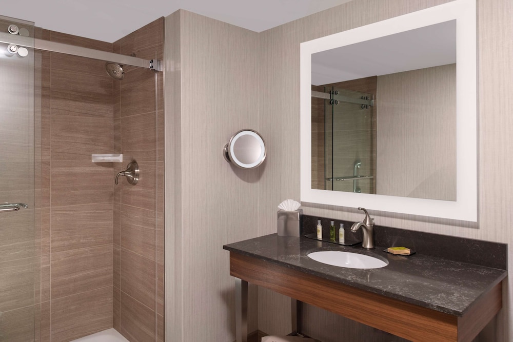 DoubleTree by Hilton Burlington Vermont - photo 14