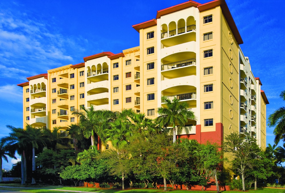 Wyndham Ocean Palms - carbon neutral hotel in Pompano Beach