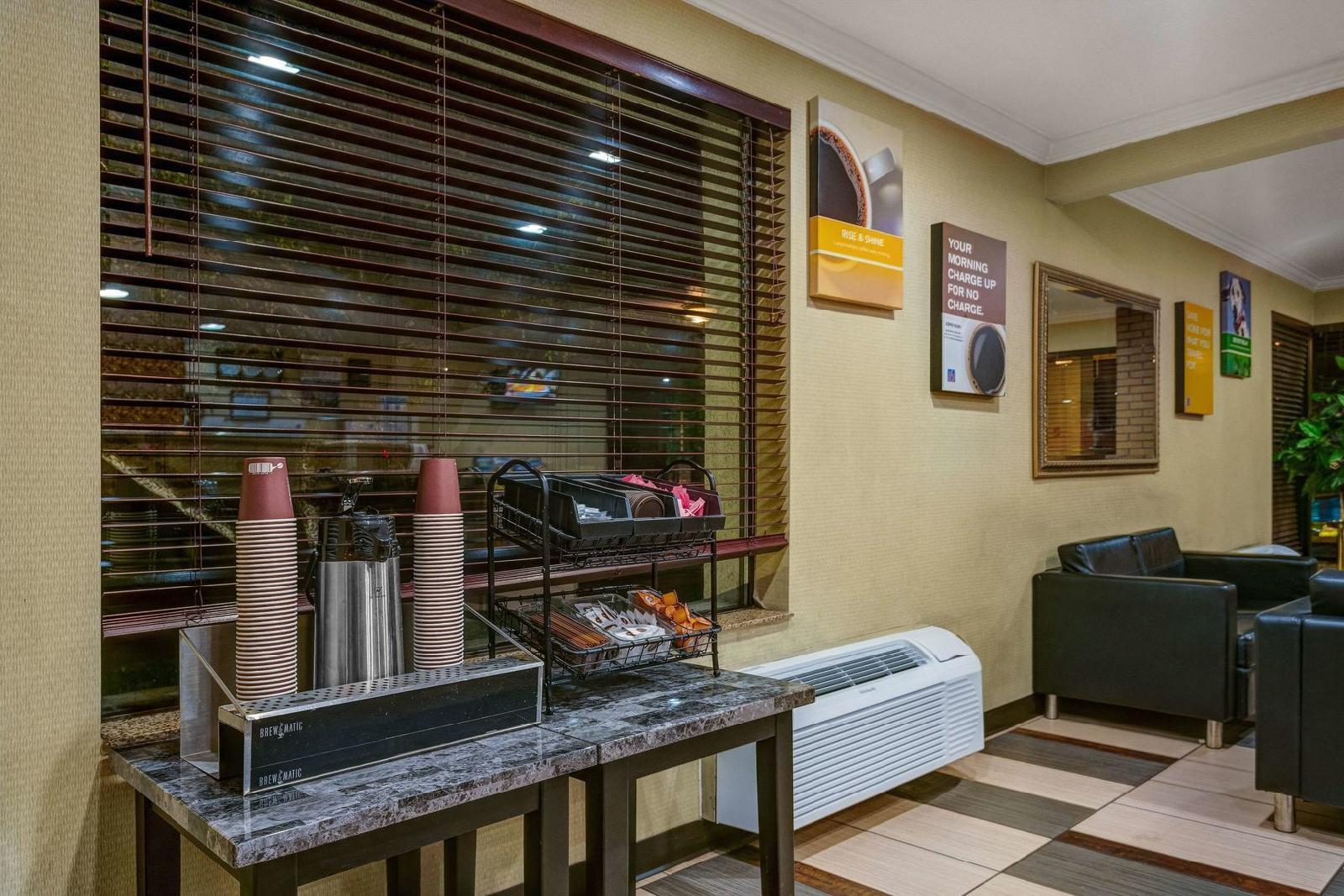 Motel 6 Salt Lake City Central - photo 17