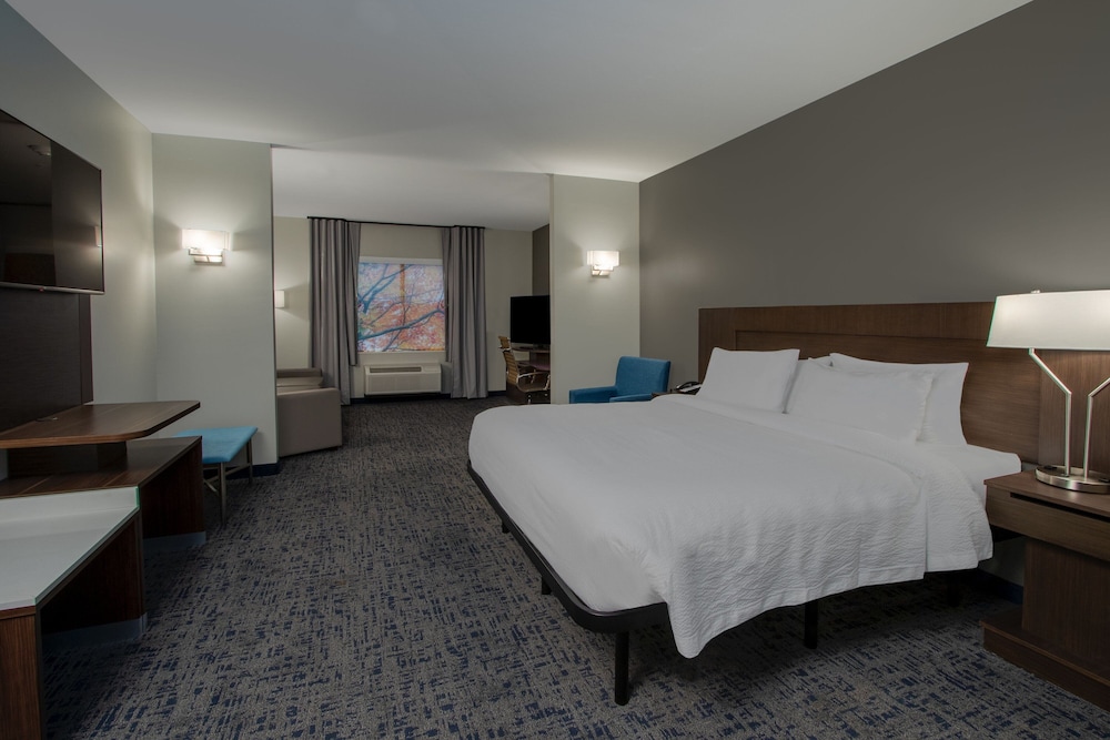 Fairfield Inn & Suites by Marriott Houston Katy - photo 13