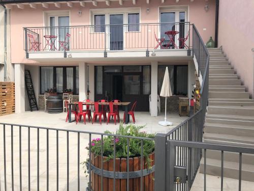 B&B Corte del Garda — 4-Star Luxury Hotel in Castelnuovo Del Garda, Italy