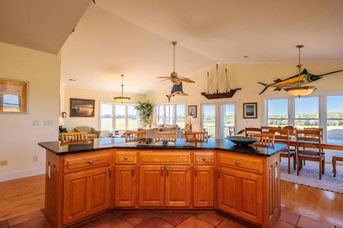 Coastal Living by Oak Island Accommodations - photo 21