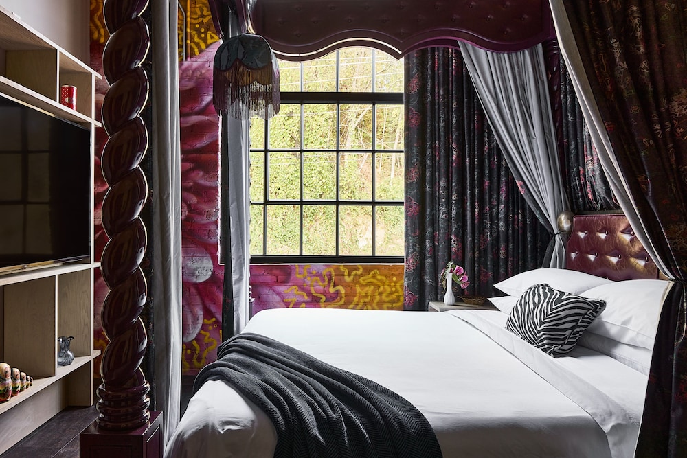 The Radical Asheville Tapestry Collection by Hilton - photo 13
