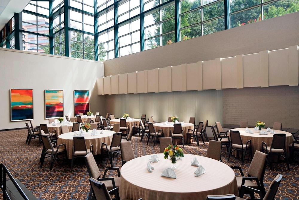 The Stamford Hotel - photo 25