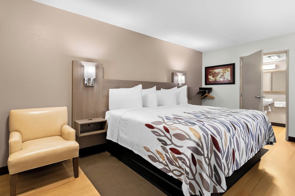 Red Roof Inn Harrisburg North - photo 13
