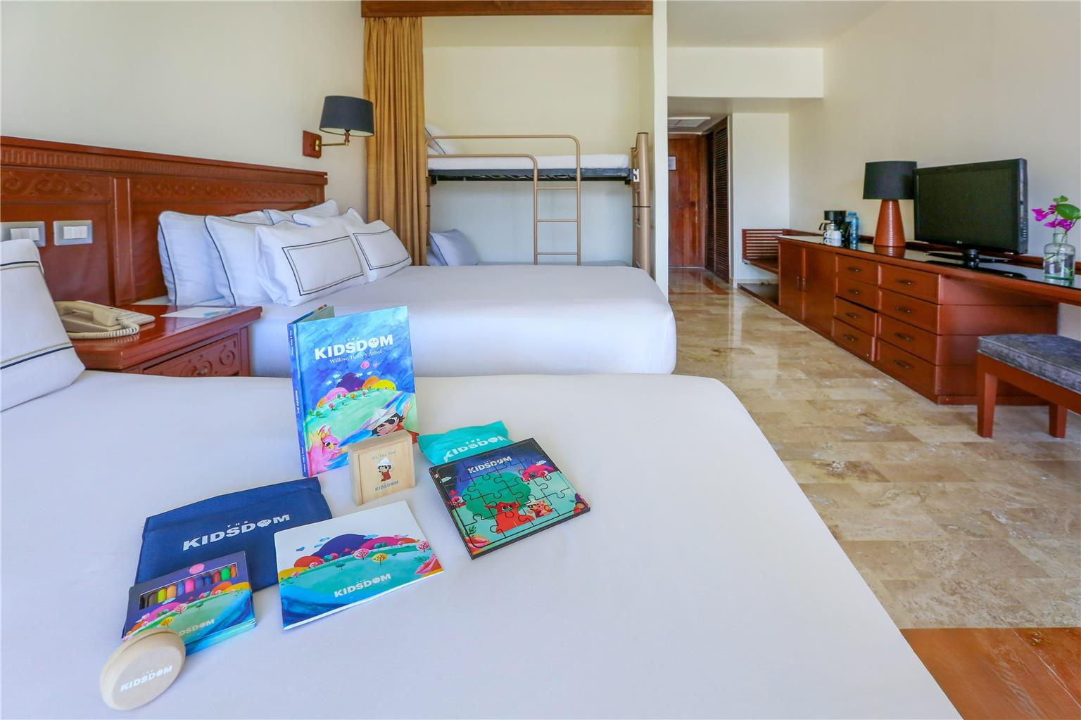 Guest room
