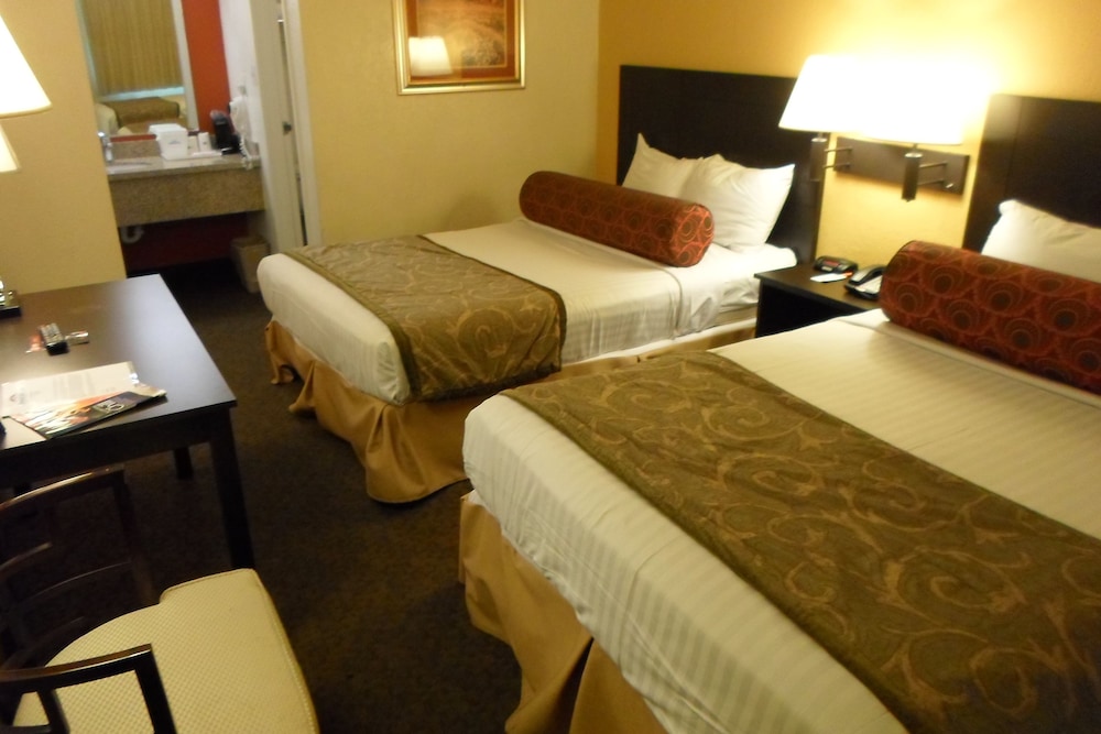 Motel 6 Las Vegas NV Strip - photo 13