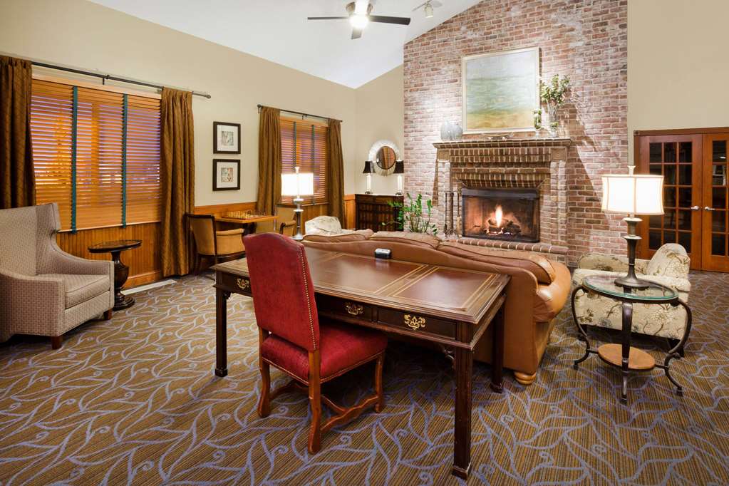 AmericInn by Wyndham Chanhassen - photo 4