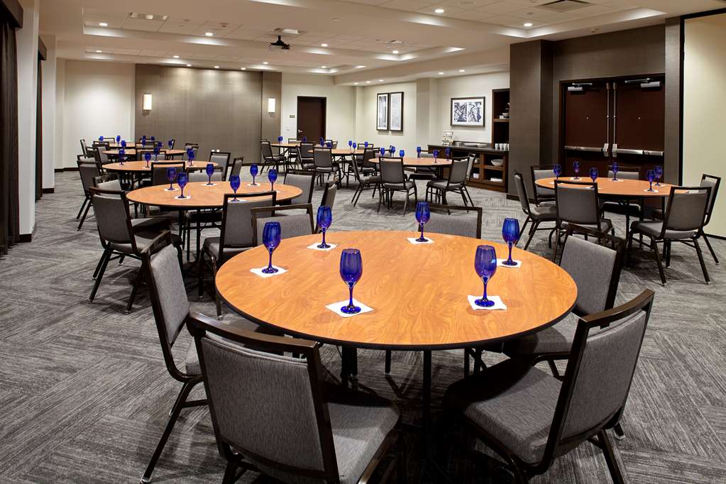 Hyatt Place Cleveland Lyndhurst Legacy Village - photo 27
