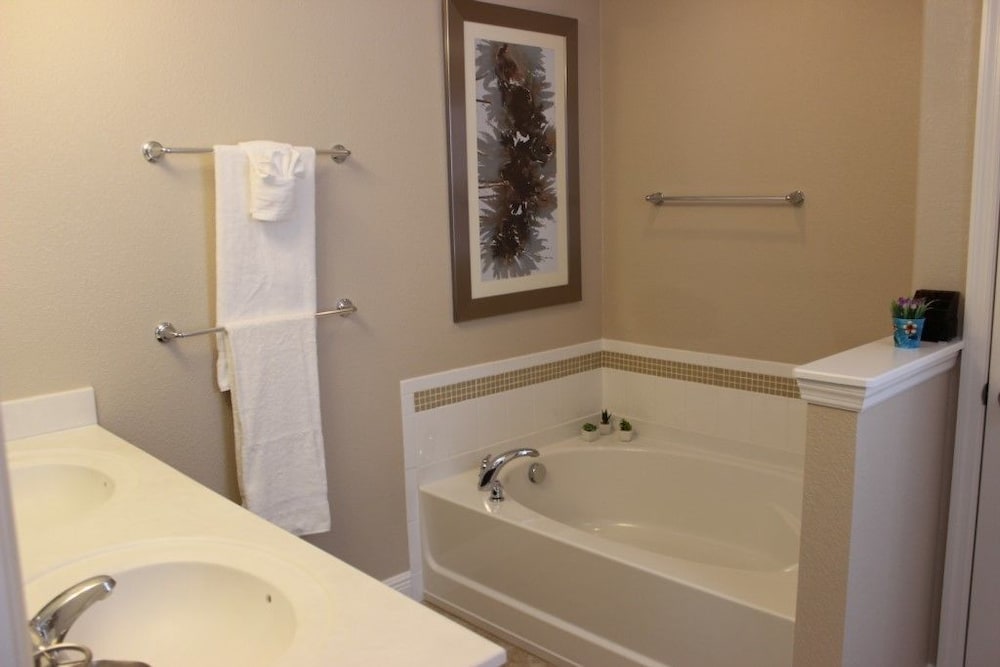 Aco92227 Solterra Resort 5 Bed 4.5 Baths Villa - photo 9
