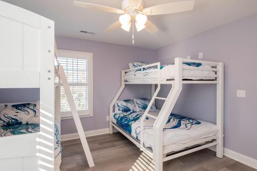 Ocean Wind by Oak Island Accommodations - photo 8