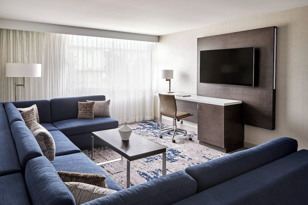 Ventura Beach Marriott - photo 14
