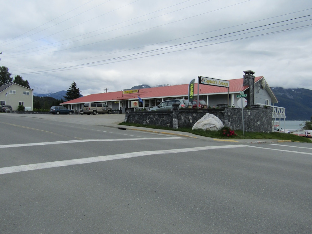 Captain's Choice Motel - photo 35