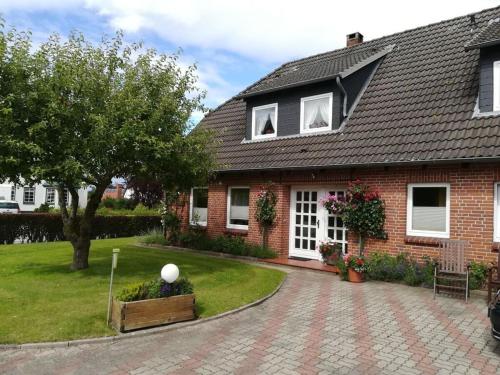 Jessen Right Modern Retreat — Gelting