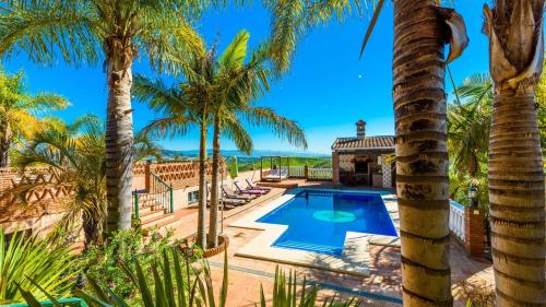 Finca Cajera Alhaurin de la Torre by Ruralidays - carbon neutral hotel in Alhaurin De La Torre