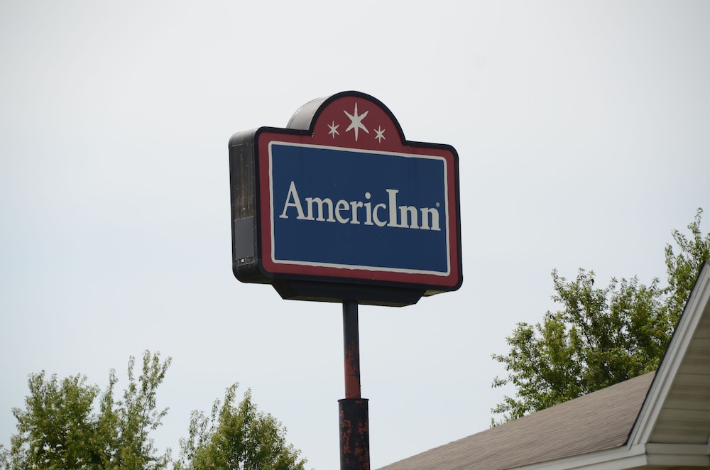 AmericInn by Wyndham West Burlington - photo 30