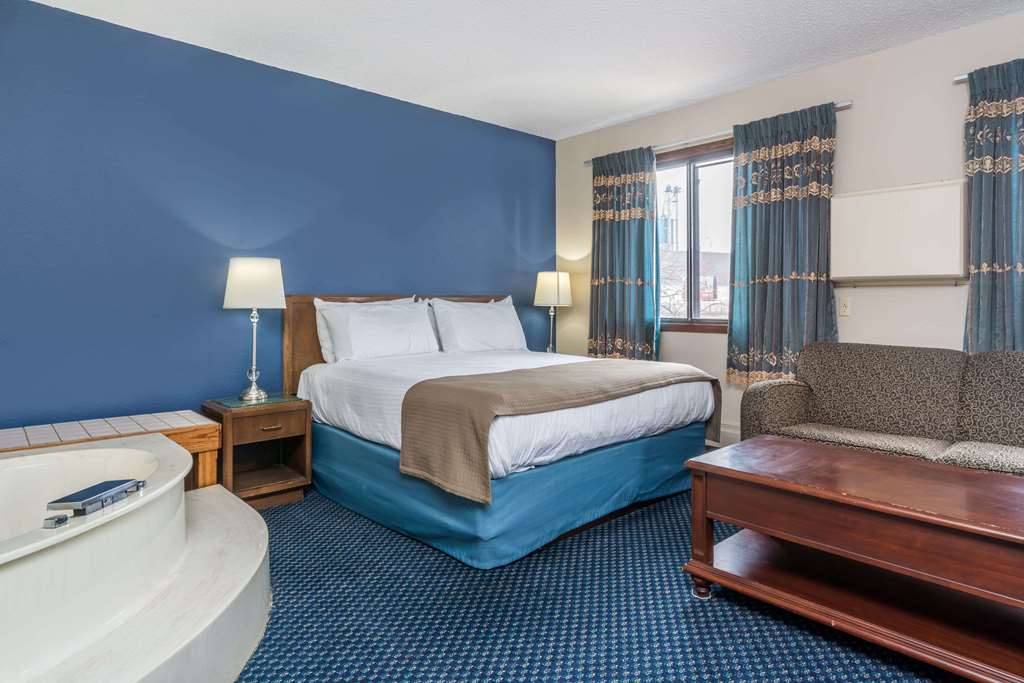 Knights Inn Litchfield - photo 12