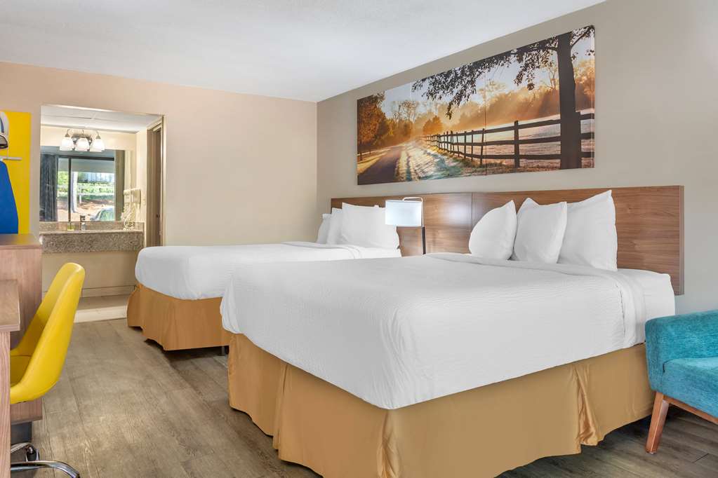 Days Inn & Suites by Wyndham Rocky Mount Golden East - photo 32