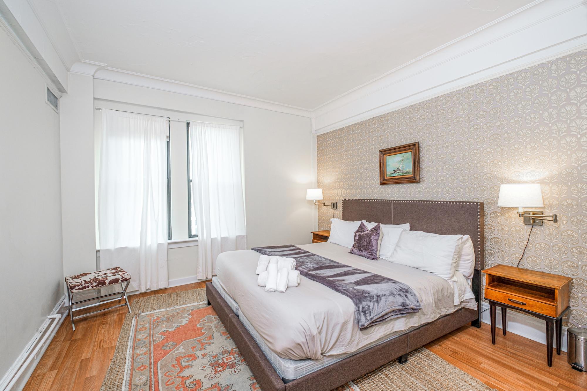 Modern 1br Train Theatre District Evonify - last minute hotel in Boston