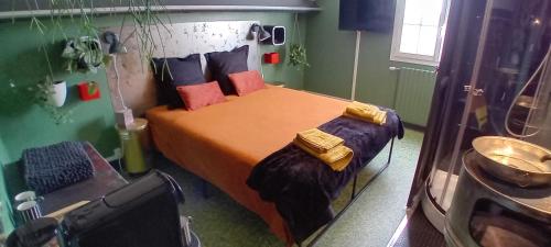 L Usine A Reves — Alencon