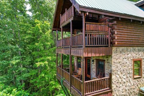 Tree Tops Hot Tub Pool table WIFI 560 FREE tickets each paid day - photo 16