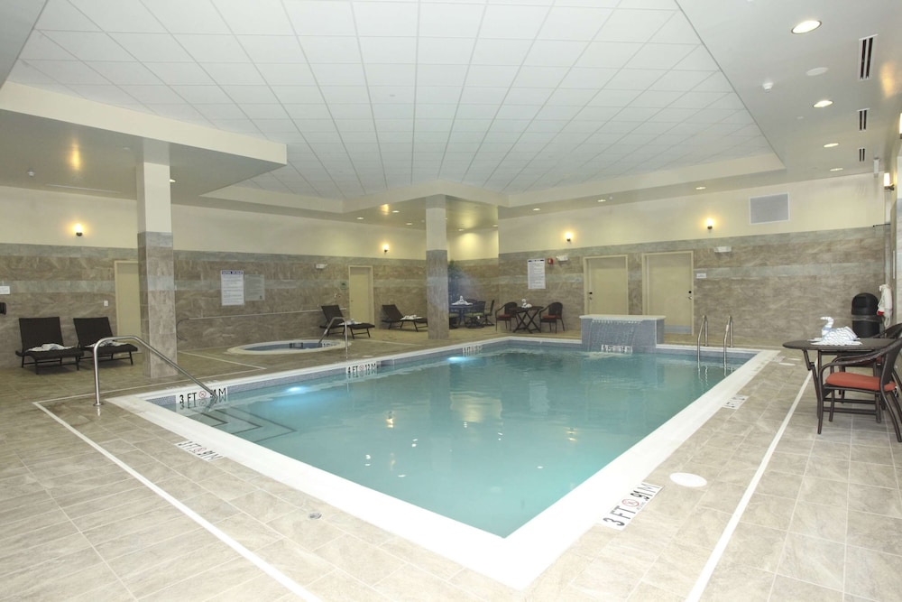 Embassy Suites by Hilton Fayetteville Fort Bragg - photo 19