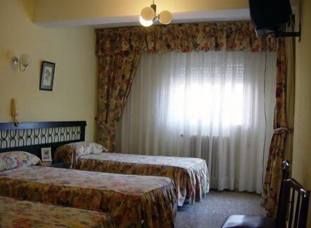Hostal Restaurante Torremar — Medinaceli — photo 5